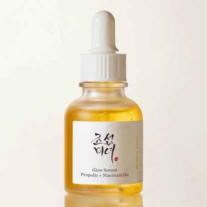 Beauty of Joseon Glow Serum Propolis + Niacinamide 30ml dropper bottle with golden serum, clean front packshot